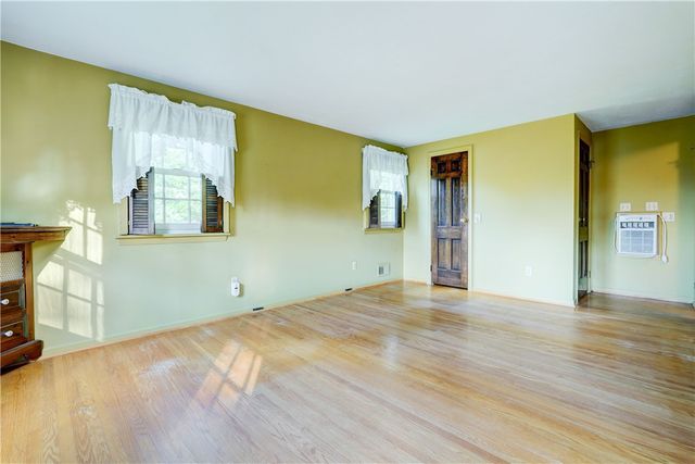 44 Kings Lacey, Perinton, NY 14450