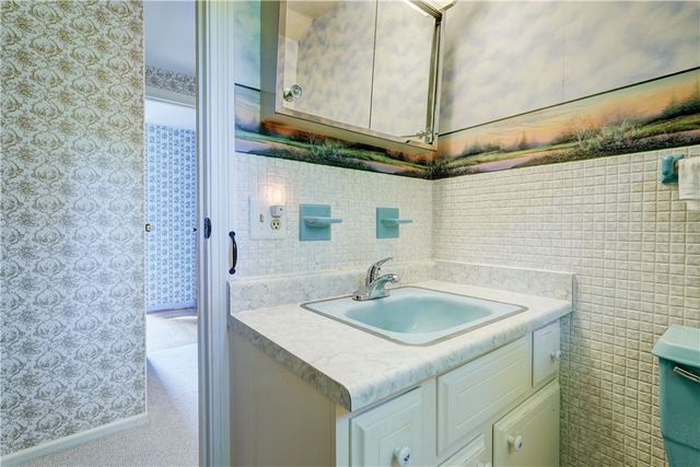 44 Kings Lacey, Perinton, NY 14450