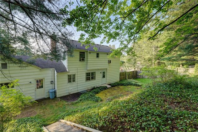 44 Kings Lacey, Perinton, NY 14450