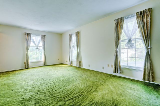 44 Kings Lacey, Perinton, NY 14450