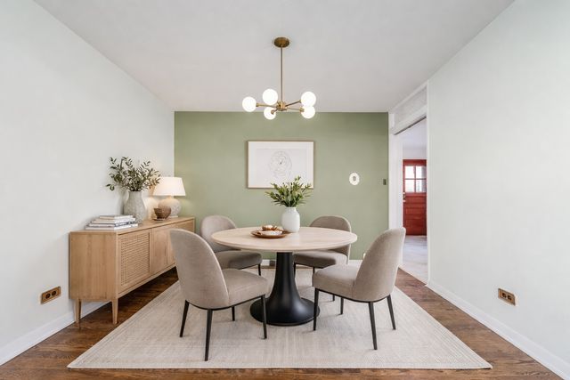 2531 W Howard Street A, Chicago, IL 60645