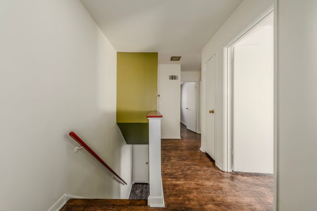 2531 W Howard Street A, Chicago, IL 60645