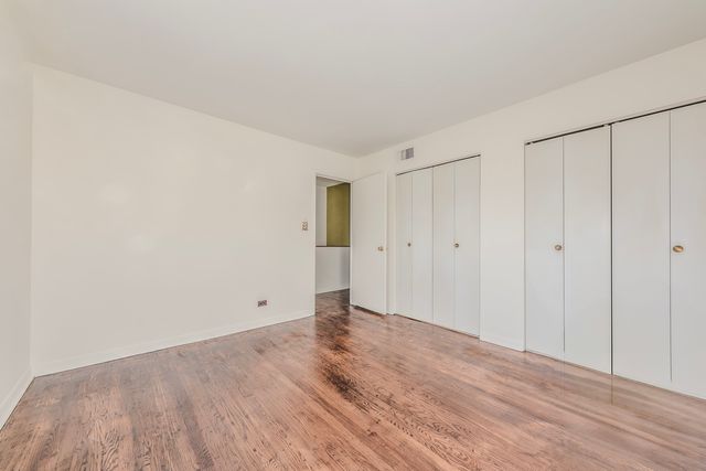 2531 W Howard Street A, Chicago, IL 60645