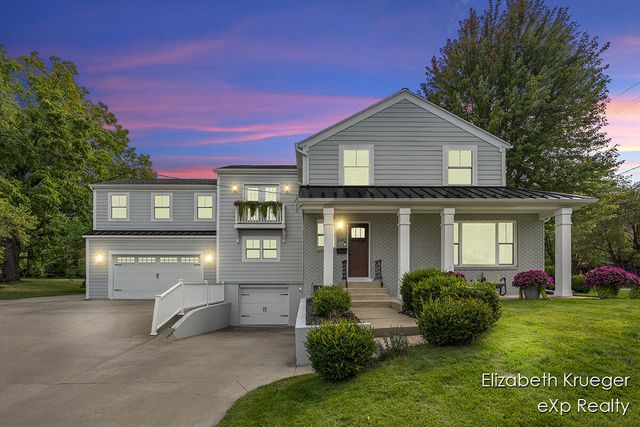 2412 Lake Drive, Grand Rapids, MI 49506