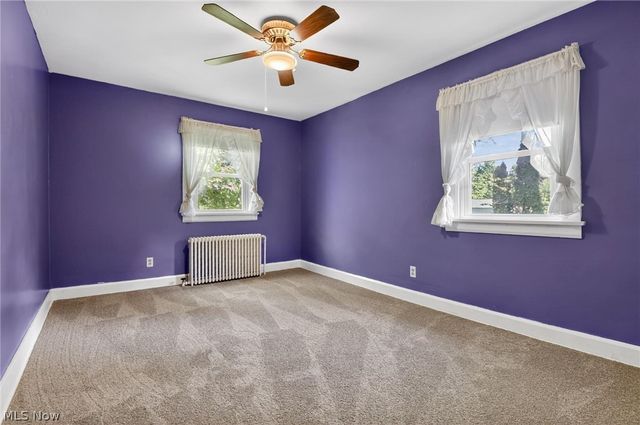 2690 S Canfield Niles Road, Youngstown, OH 44515