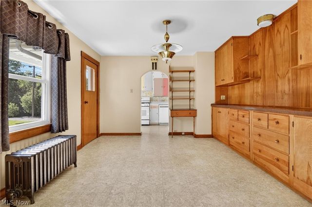 2690 S Canfield Niles Road, Youngstown, OH 44515