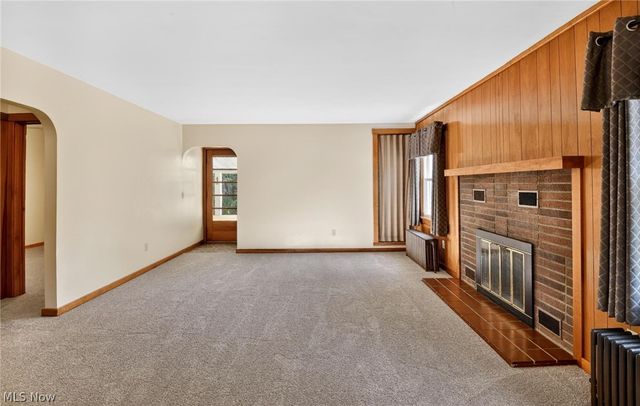 2690 S Canfield Niles Road, Youngstown, OH 44515