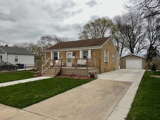 303 Belmont AVENUE, Racine, WI 53405