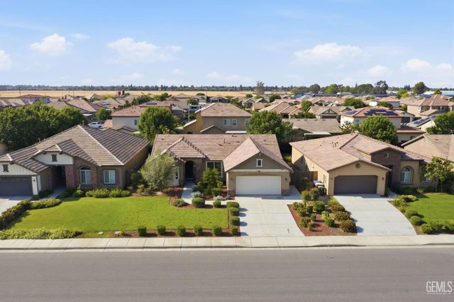 9005 Ribston Avenue, Bakersfield, CA 93312