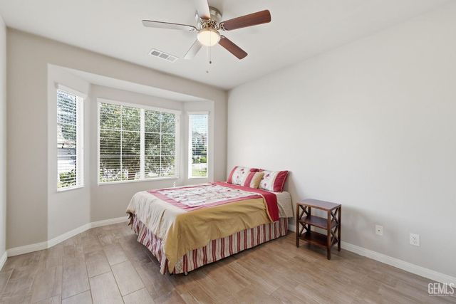 9005 Ribston Avenue, Bakersfield, CA 93312