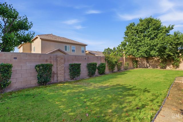 9005 Ribston Avenue, Bakersfield, CA 93312