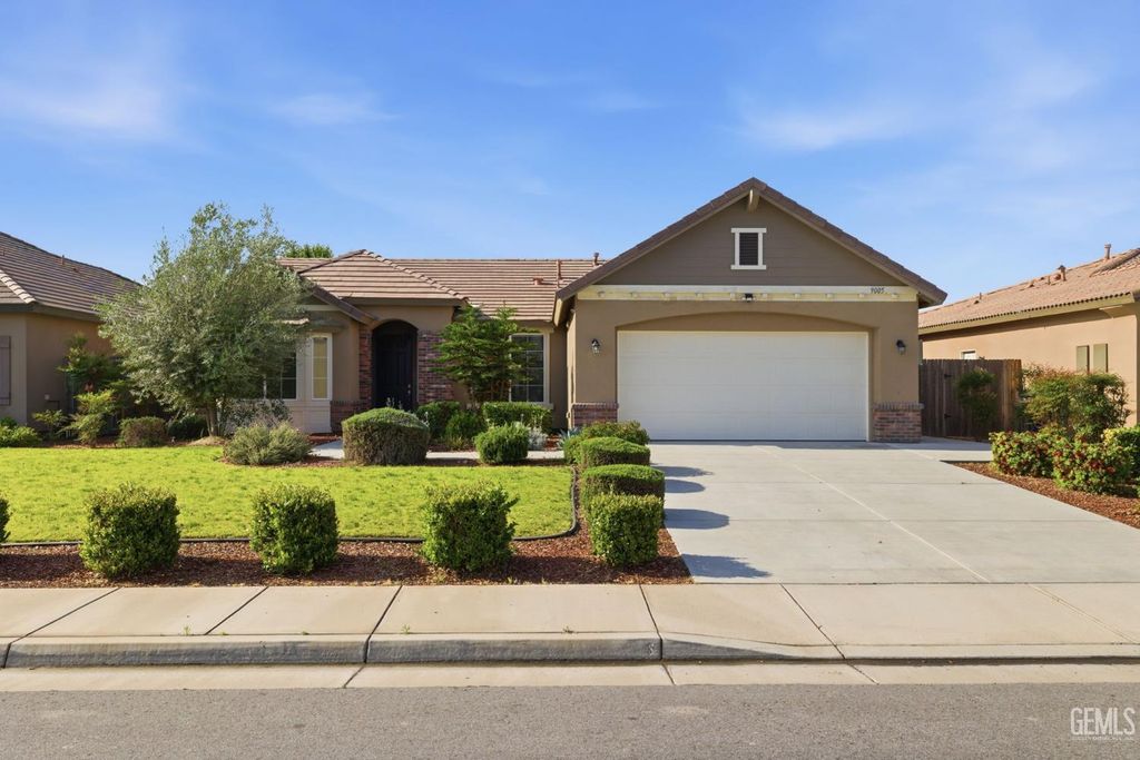 9005 Ribston Avenue, Bakersfield, CA 93312