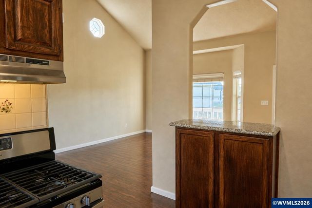 4674 Red Cherry Ct SE, Salem, OR 97317
