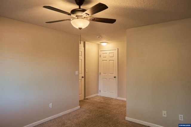 4674 Red Cherry Ct SE, Salem, OR 97317