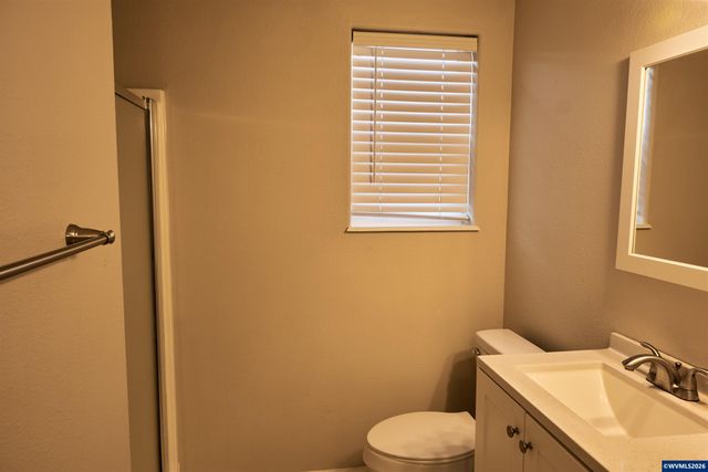 4674 Red Cherry Ct SE, Salem, OR 97317