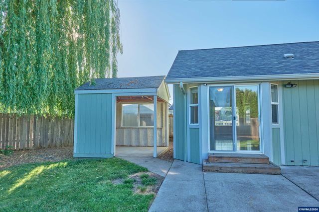 4674 Red Cherry Ct SE, Salem, OR 97317