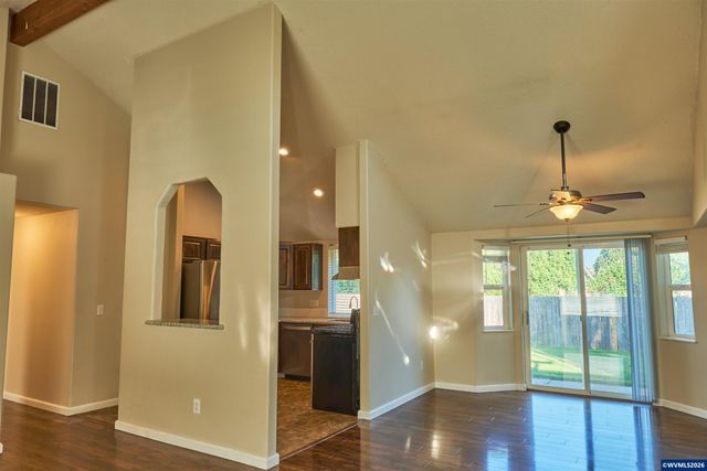 4674 Red Cherry Ct SE, Salem, OR 97317