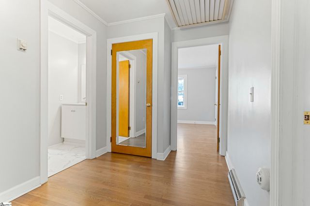 426 Meadowbrook Avenue, Woodruff, SC 29388