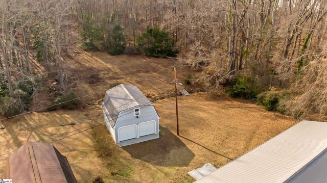 426 Meadowbrook Avenue, Woodruff, SC 29388