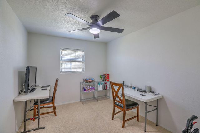 324 62nd Street NW, Albuquerque, NM 87105