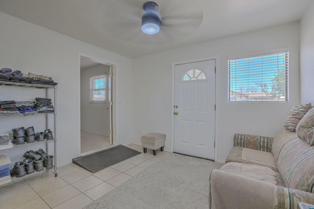 324 62nd Street NW, Albuquerque, NM 87105
