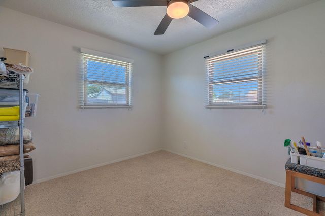 324 62nd Street NW, Albuquerque, NM 87105