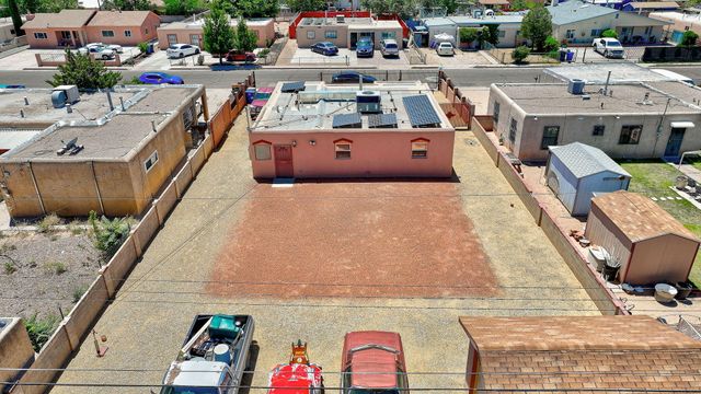 324 62nd Street NW, Albuquerque, NM 87105