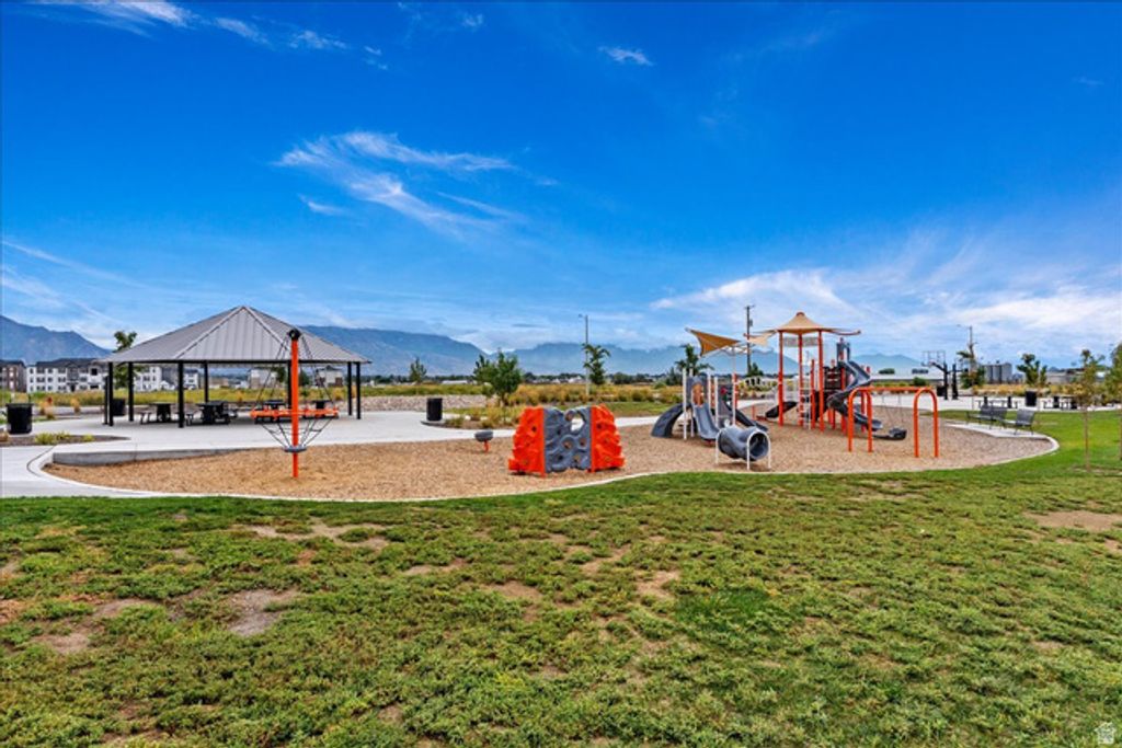 Image 19 of property listing at 4210 W 1850 N #I-202, Lehi, UT 84043