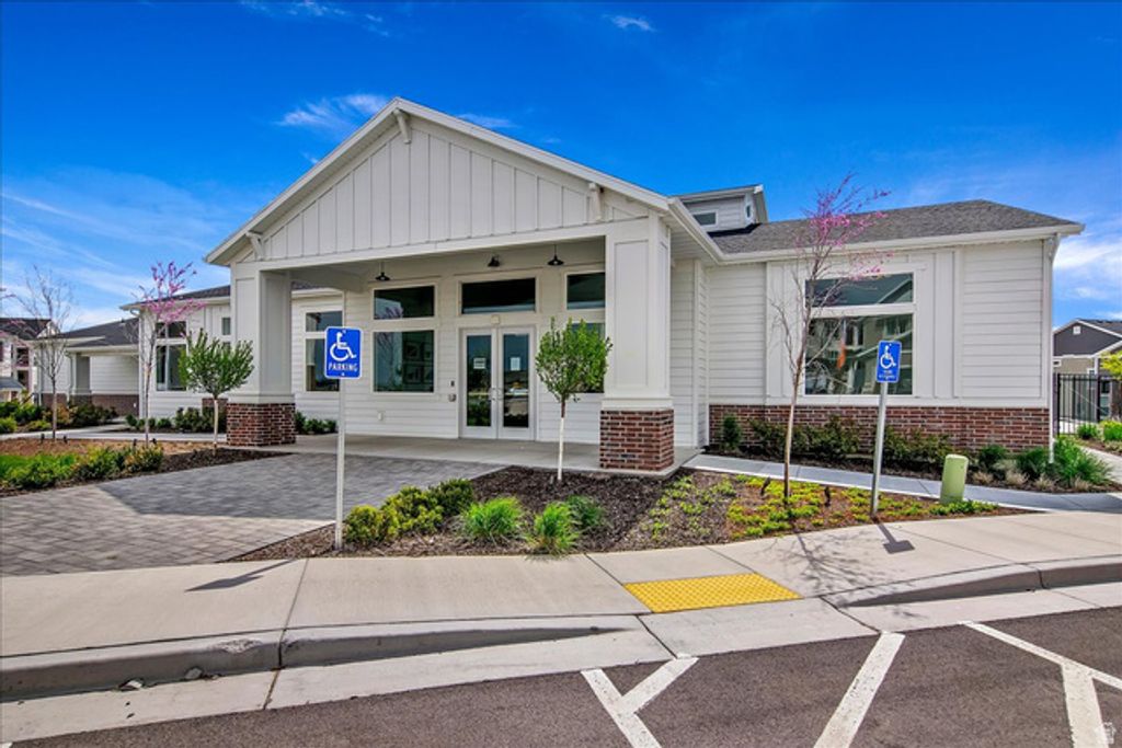 Image 21 of property listing at 4210 W 1850 N #I-202, Lehi, UT 84043