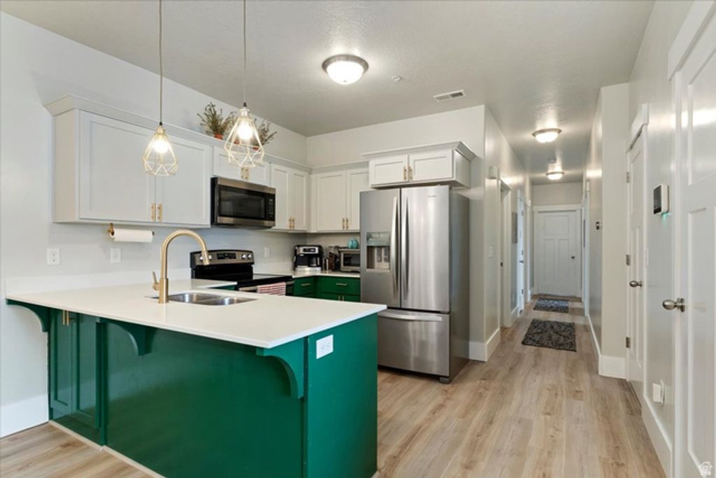 Image 8 of property listing at 4210 W 1850 N #I-202, Lehi, UT 84043