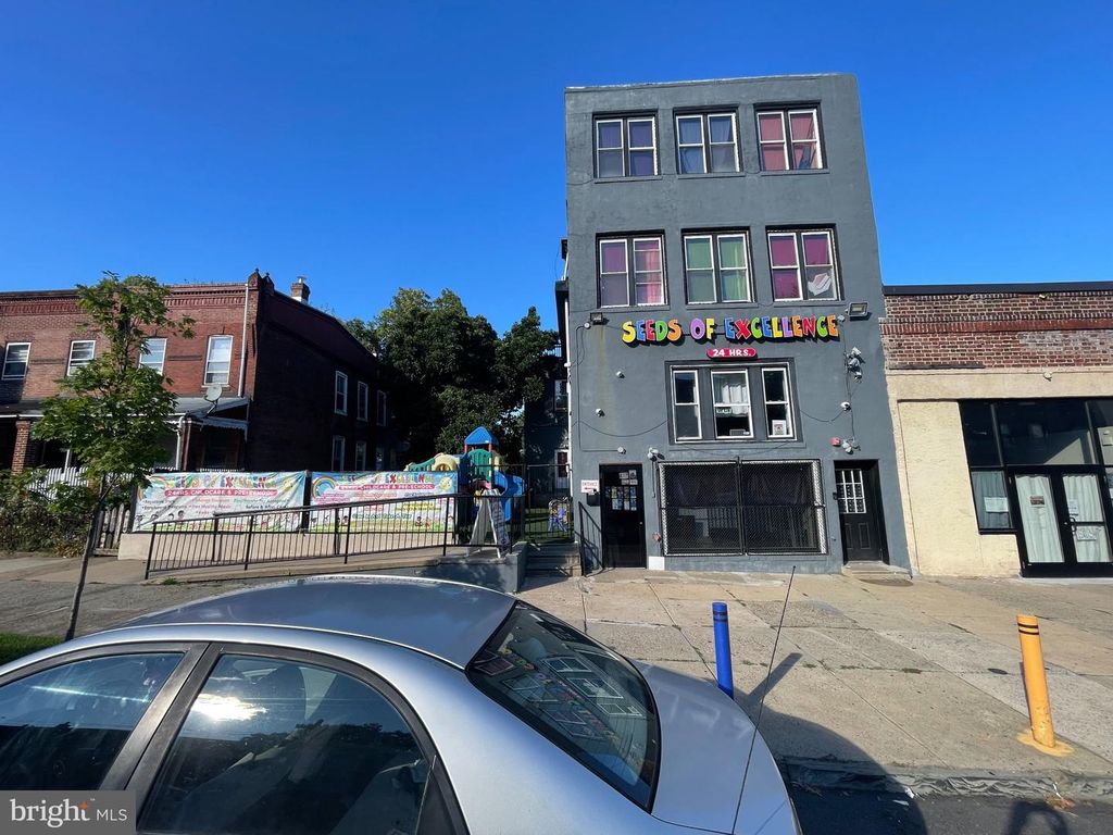 5015 WAYNE AVE, PHILADELPHIA, PA 19144 — exterior