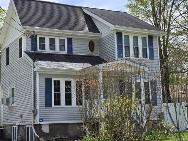6 May Place, Beacon, NY 12508