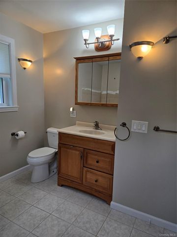 6 May Place, Beacon, NY 12508