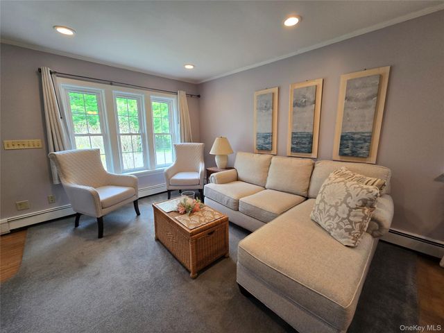 6 May Place, Beacon, NY 12508