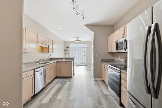 2380 Colfax Lane, Indianapolis, IN 46260