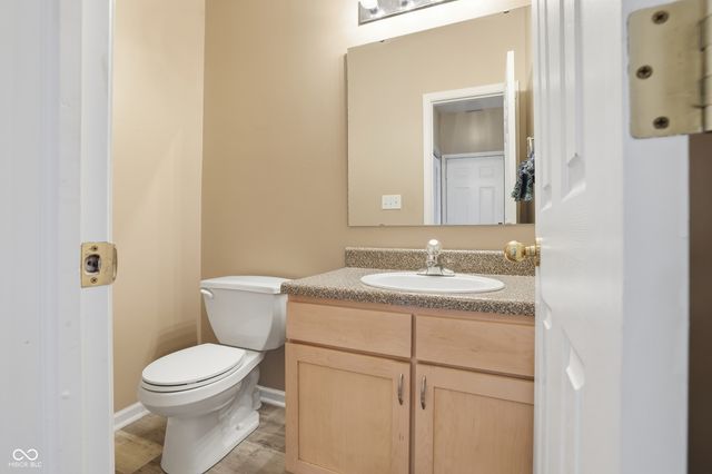 2380 Colfax Lane, Indianapolis, IN 46260