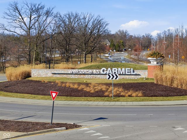 2380 Colfax Lane, Indianapolis, IN 46260