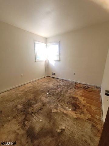 519 Trinity St, Plainfield City, NJ 07063