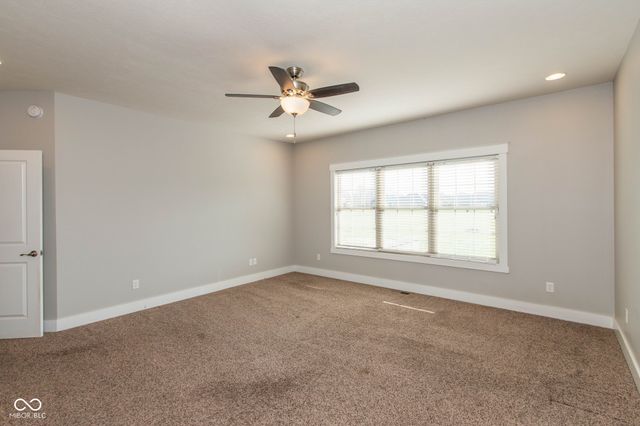 1041 Golden Leaf Drive, Martinsville, IN 46151