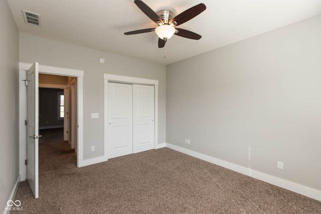 1041 Golden Leaf Drive, Martinsville, IN 46151