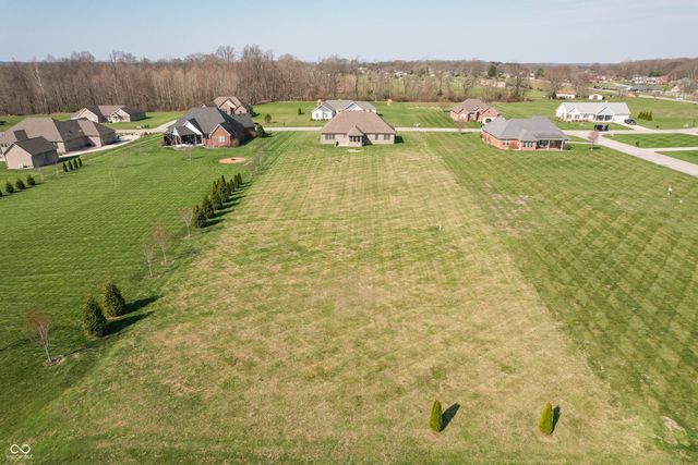 1041 Golden Leaf Drive, Martinsville, IN 46151