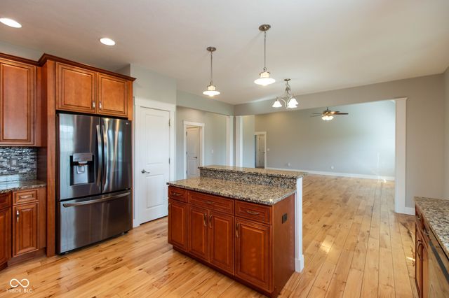 1041 Golden Leaf Drive, Martinsville, IN 46151