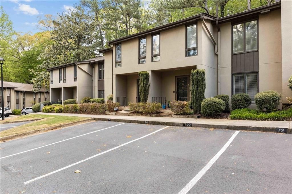 72 Ivy NE Parkway, Atlanta, GA 30342