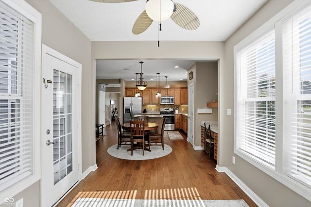 3374 Paisley Pointe, Whitestown, IN 46075