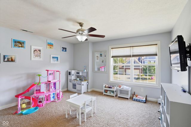 3374 Paisley Pointe, Whitestown, IN 46075