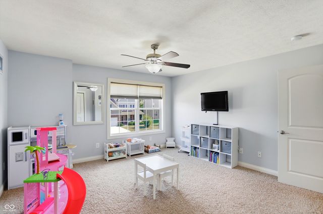 3374 Paisley Pointe, Whitestown, IN 46075