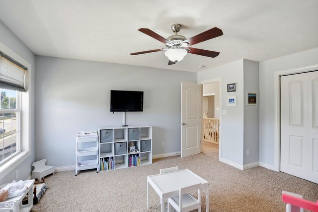 3374 Paisley Pointe, Whitestown, IN 46075