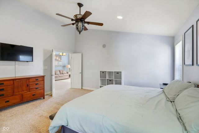 3374 Paisley Pointe, Whitestown, IN 46075