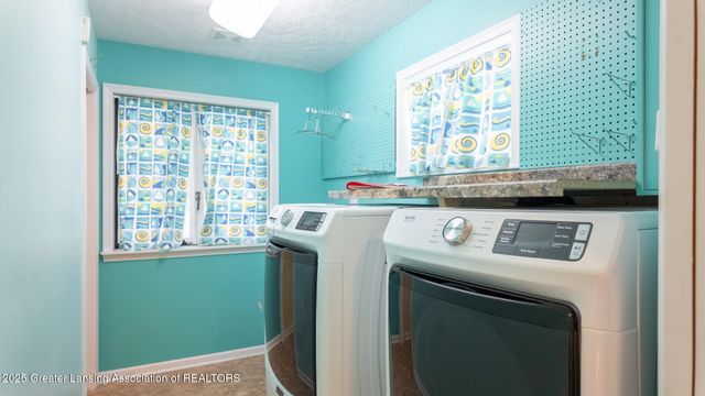 1500 Pierce Road, Lansing, MI 48910