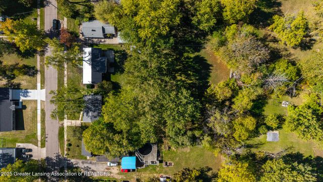 1500 Pierce Road, Lansing, MI 48910